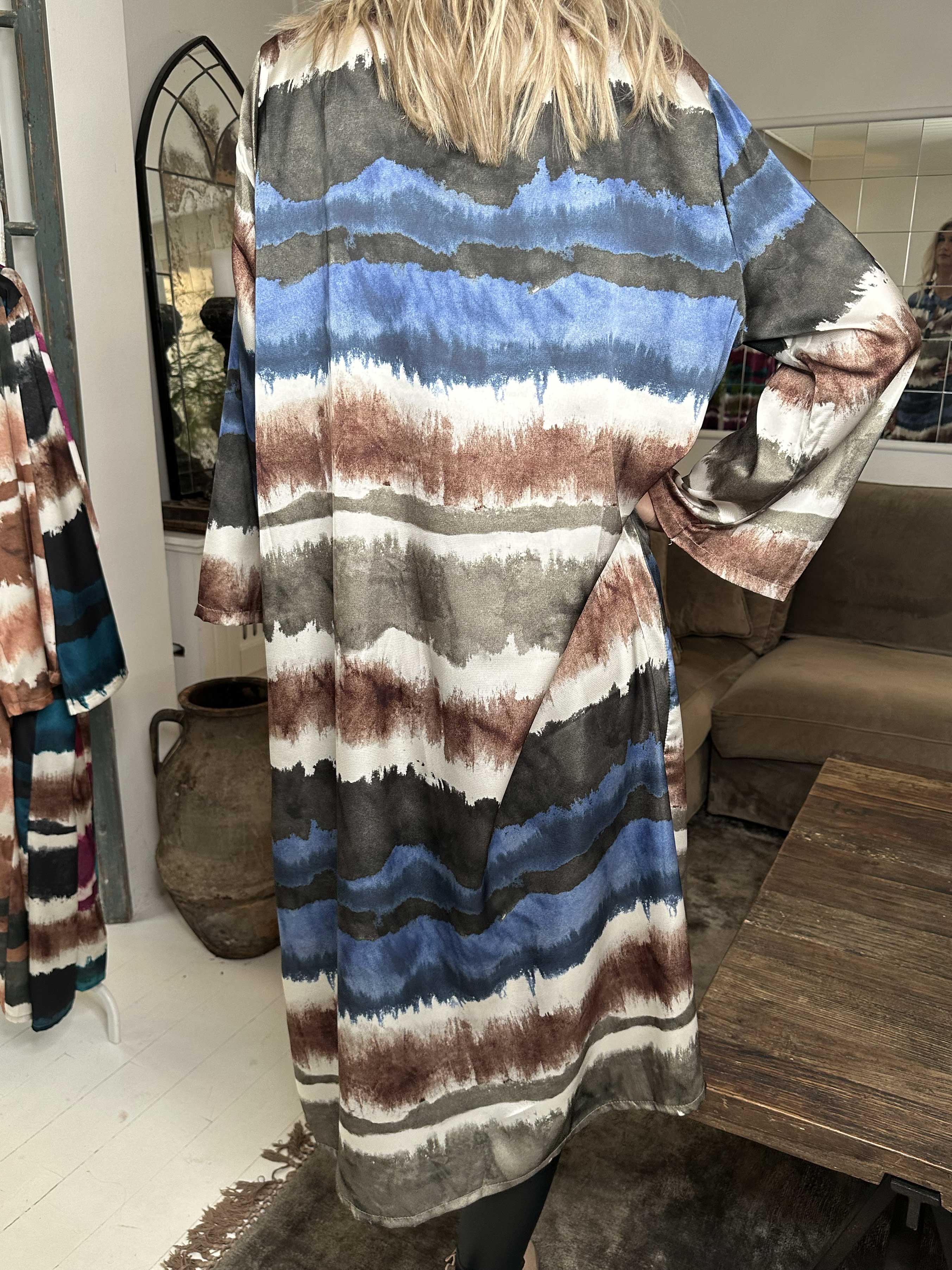 Merina - Lång klänning i batikmönster